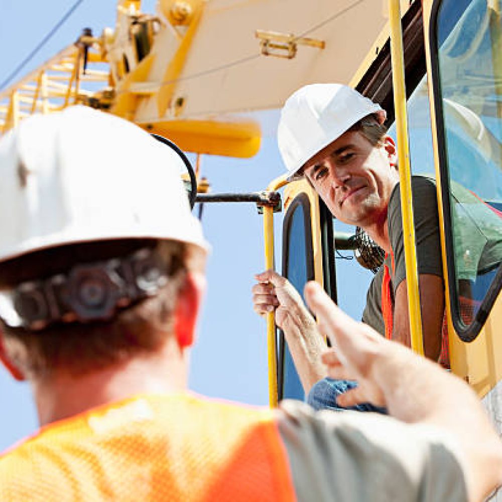 Photos d’éléments critiques de grue tracés